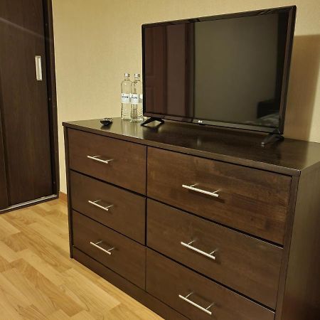 2-Х Комнатная Квартира Посуточно Chimkent Extérieur photo